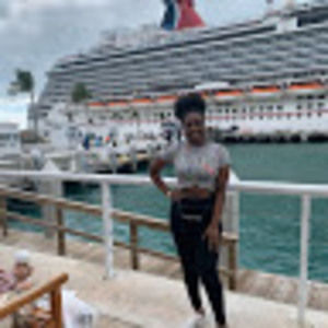 Meet your Posher, Nicola